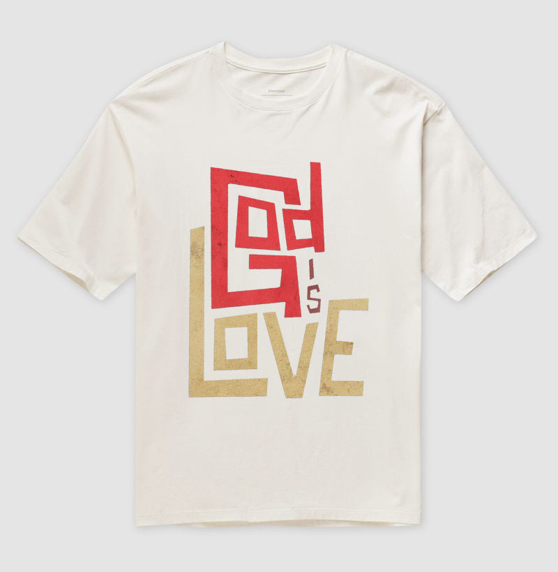 Camiseta Oversized "God is Love 2"