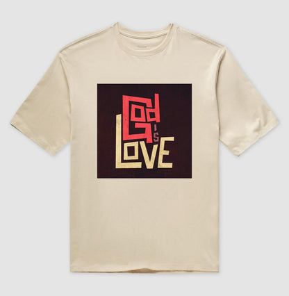 Camiseta Oversized "God is Love"